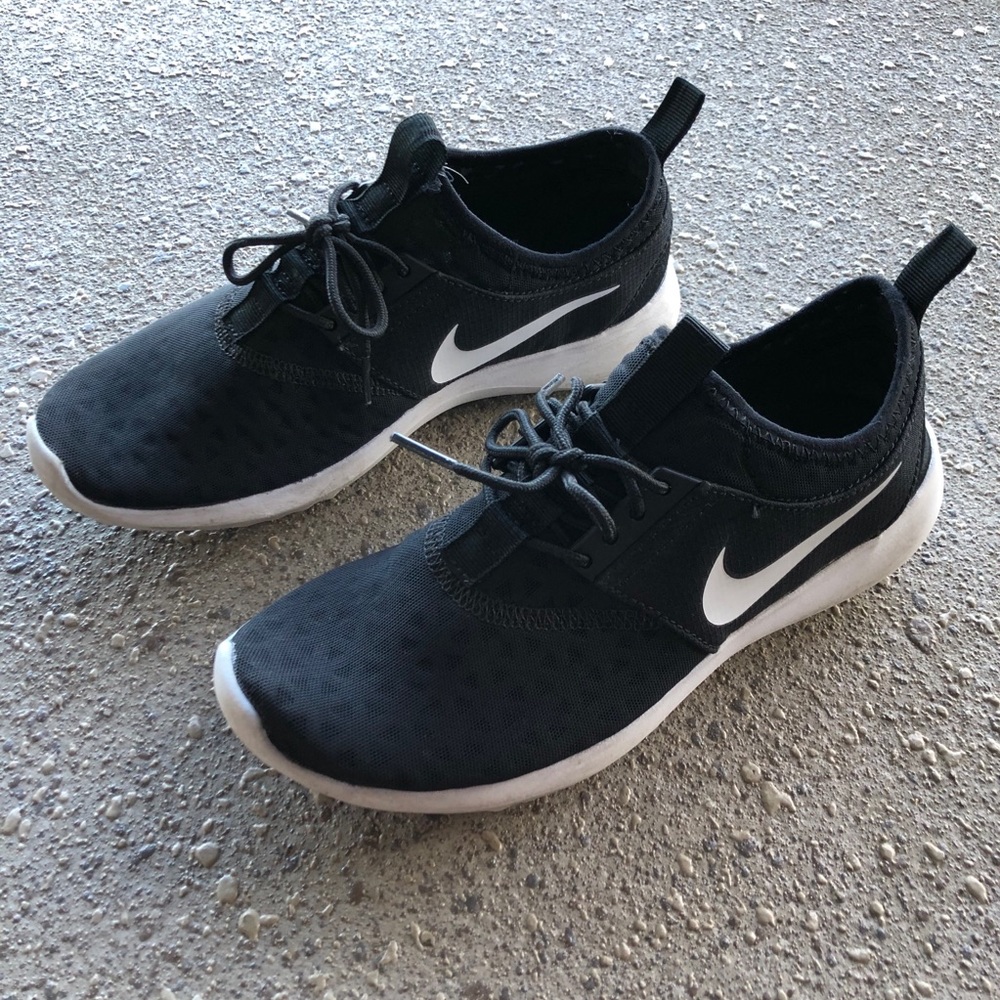 Black Nike Juvenate